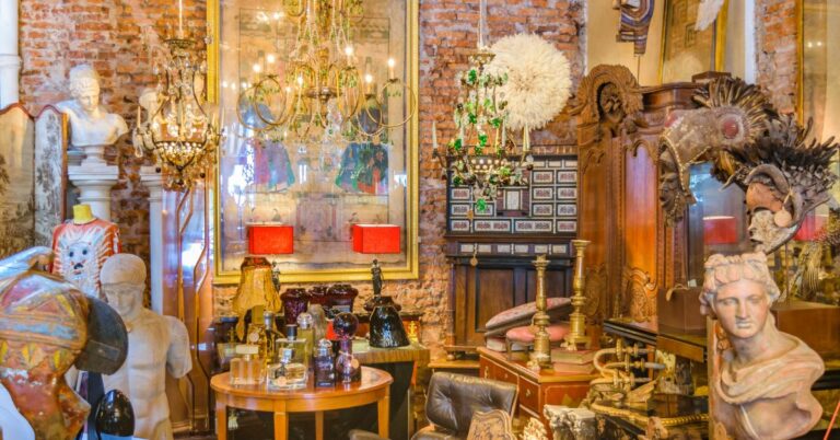 Antique Shop: How LezrApp solve Problems related to Antique items selling?